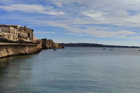 Explore a amazing world tour